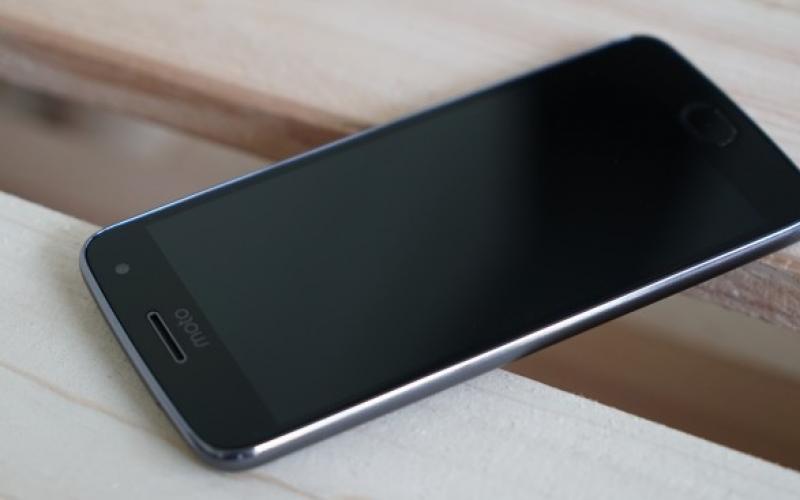بررسی Moto G5S: خیلی زیبا!